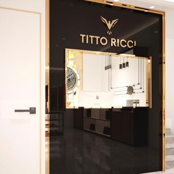 جدار العلامة داخل معرض TITTO RICCI