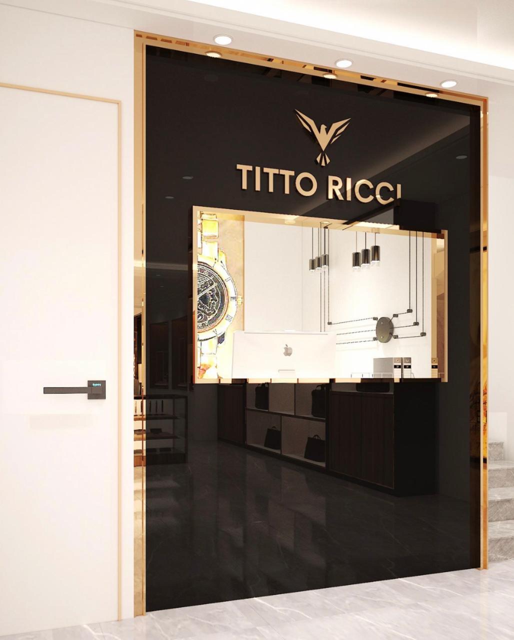 ساعة TITTO RICCI بإطار وسوار ذهبي